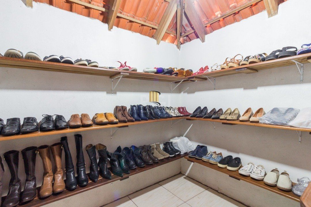 Casa Condominio para Venda - 191m², 3 dormitórios, sendo 1 suites, 2 vagas - Tristeza