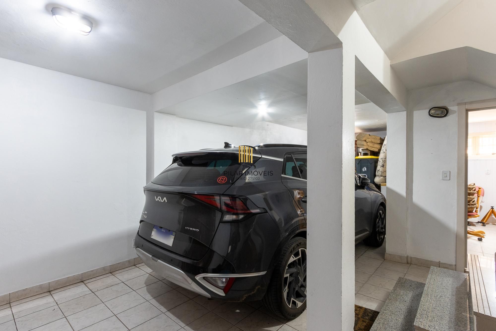 Casa Condominio para Venda - 175m², 3 dormitórios, sendo 1 suites, 4 vagas - Tristeza