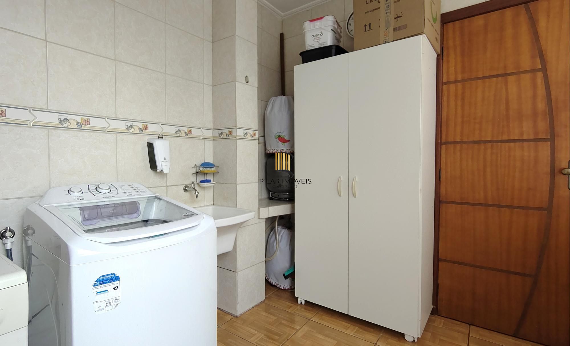 Apartamento de 2 dormitórios no bairro Medianeira.