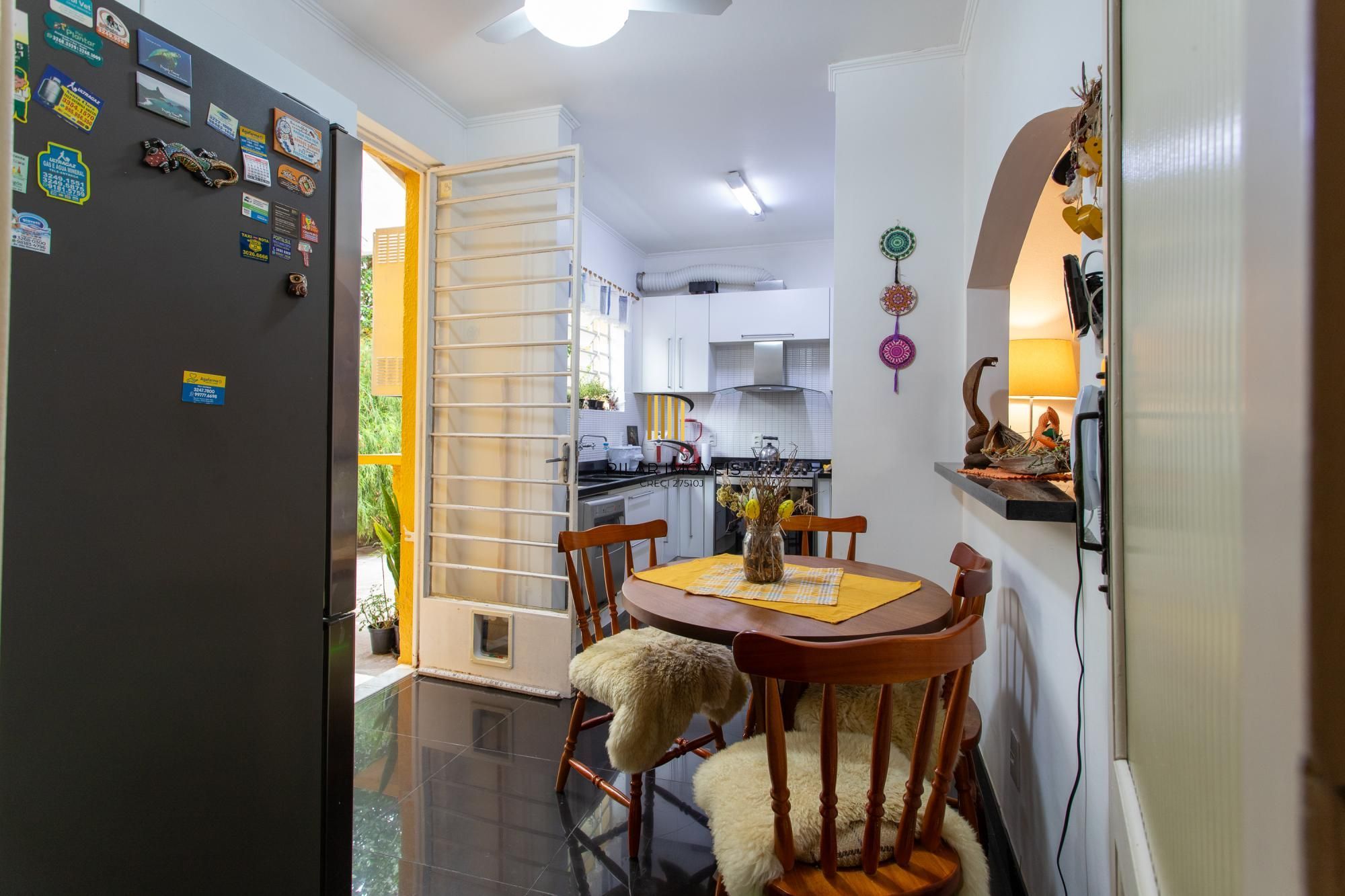 Casa 5 dormitórios no bairro Vila Assunção