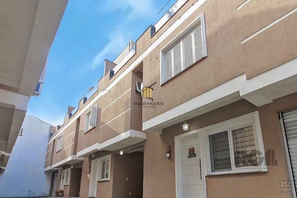 Casa em  condomínio 3 dormitórios na Av Otto Niemeier
