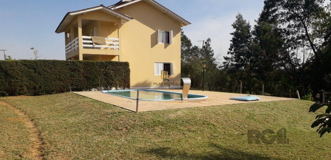 Casa 4 dormitórios no bairro Sítio São José