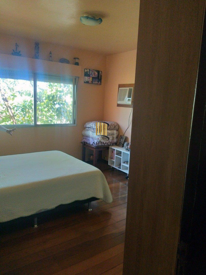 Casa para Venda - 347m², 5 dormitórios, sendo 2 suites, 2 vagas - Tristeza