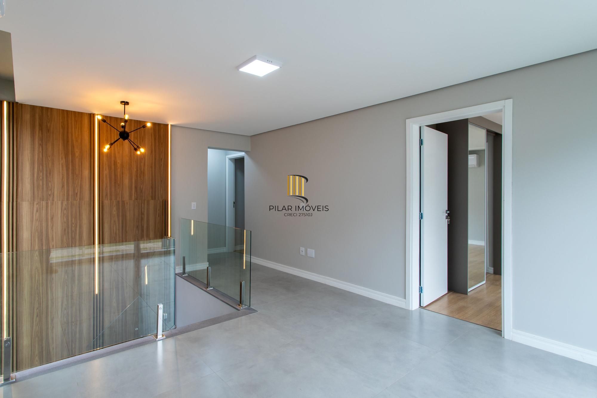 Casa Condominio para Venda - 300m², 3 dormitórios, sendo 3 suites, 2 vagas - Alphaville
