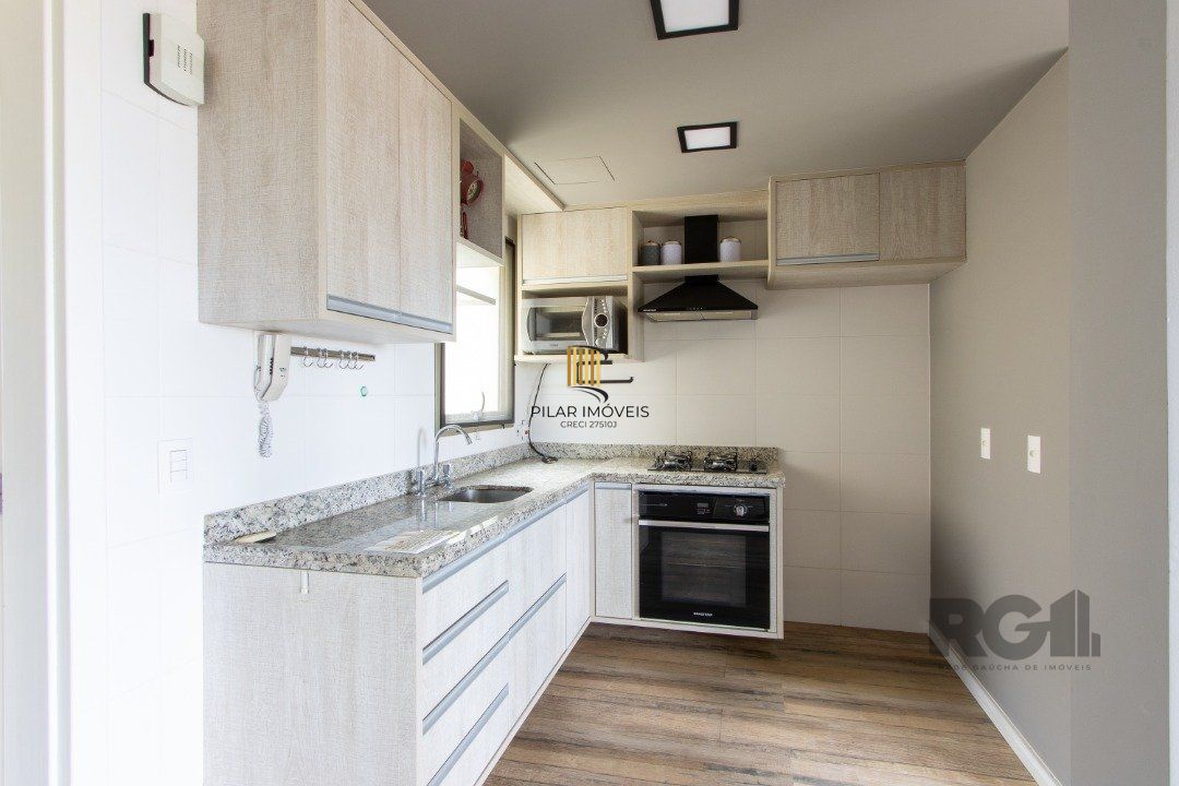 Apartamento em Porto Alegre, no bairro Cavalhada, com 3 dormitório(s), e 3 banheiros, à venda.