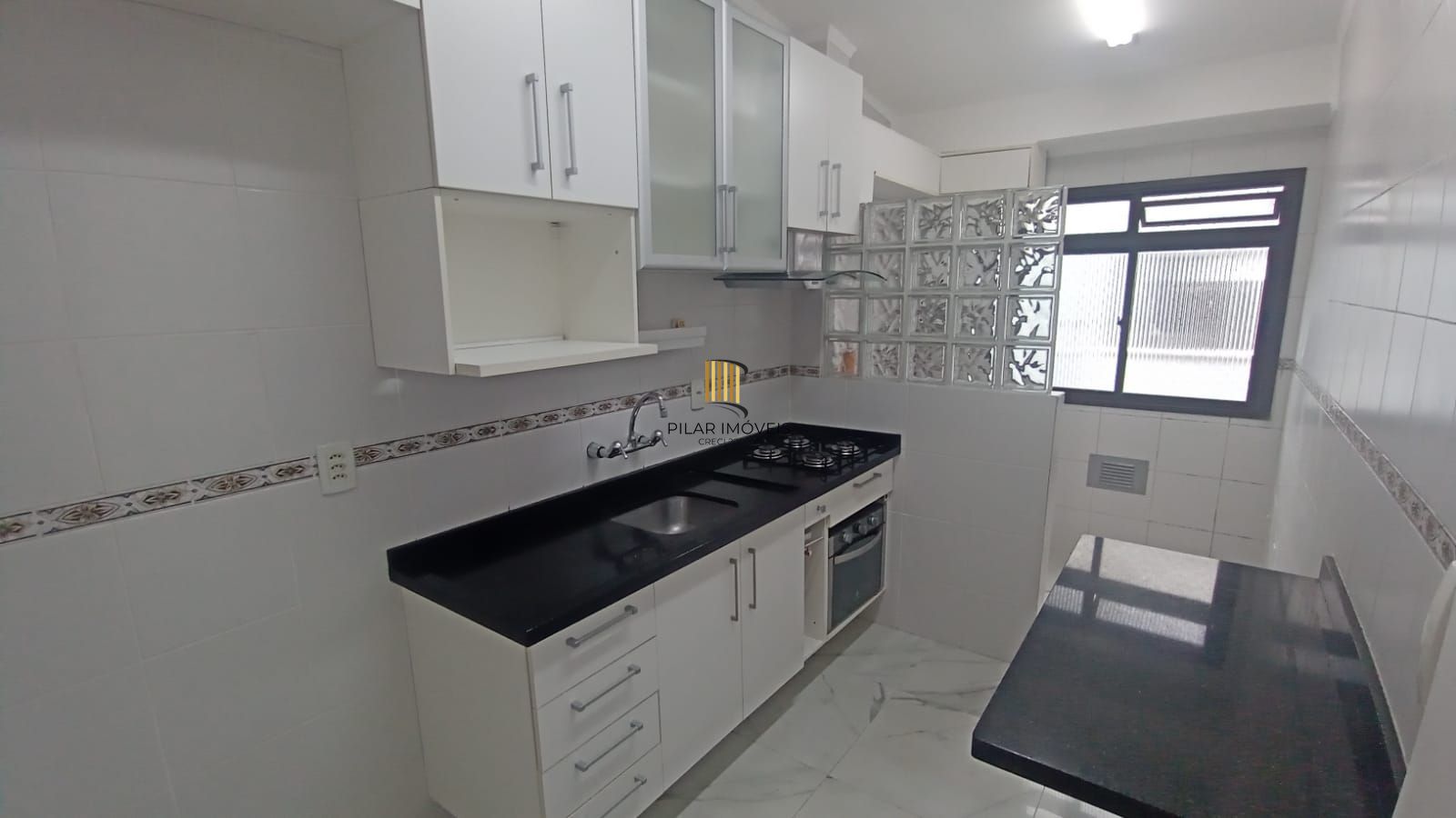 Apartamento com 2 dormitórios no bairro Nonoai