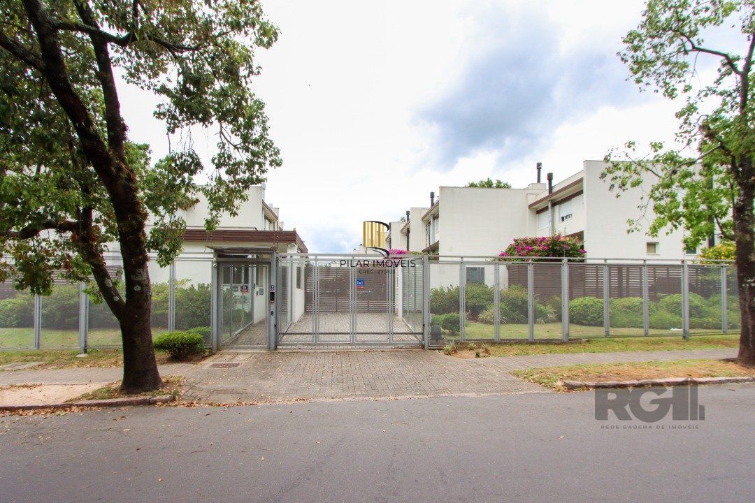 Casa em cond. Fechado I 3 dormitórios I Suíte I  Bairro Ipanema