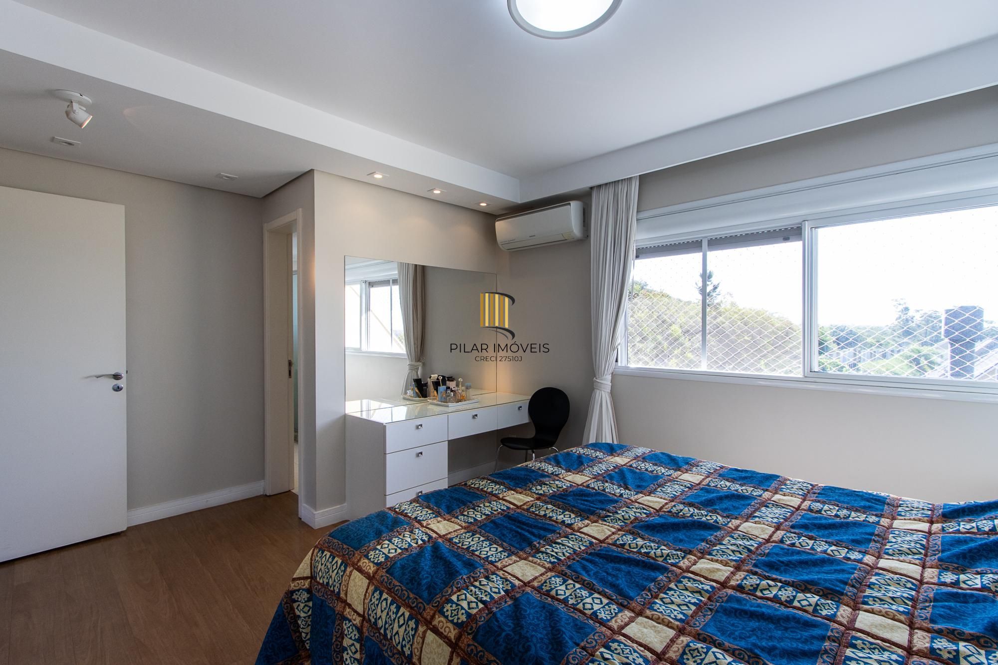 Casa condomínio | 3 dormitórios | 1 Suíte | 240,82 Privativos | 2 Vagas | Bairro Teresópolis