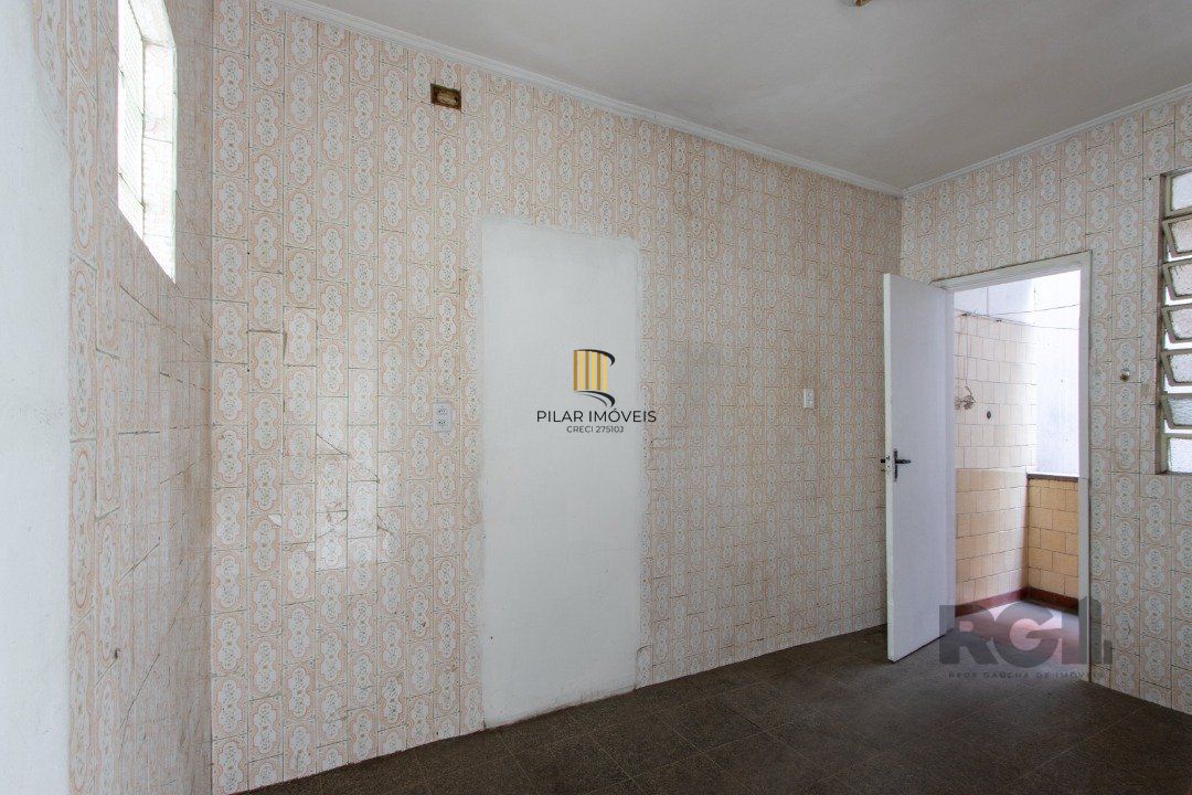 Apartamento à Venda - 2 Dormitórios na Av. Do Forte.