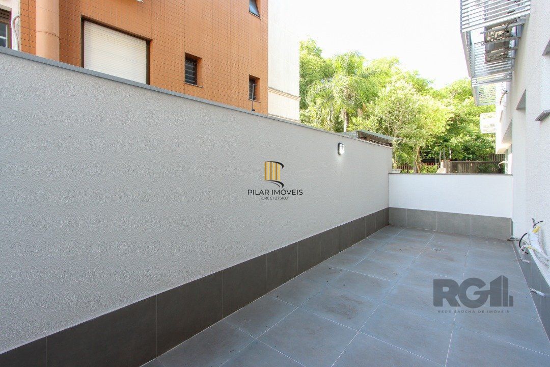 Apartamento em Porto Alegre no Bairro Petrópolis, de 1 quarto, GARDEN , semi mobiliado