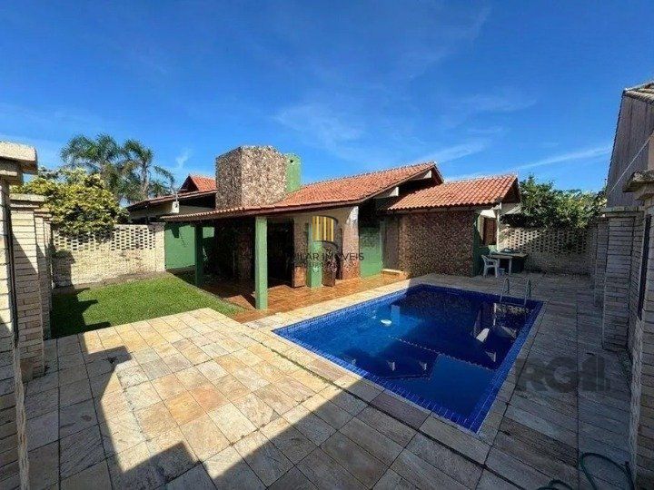 Casa 3 dormitórios no bairro Centro