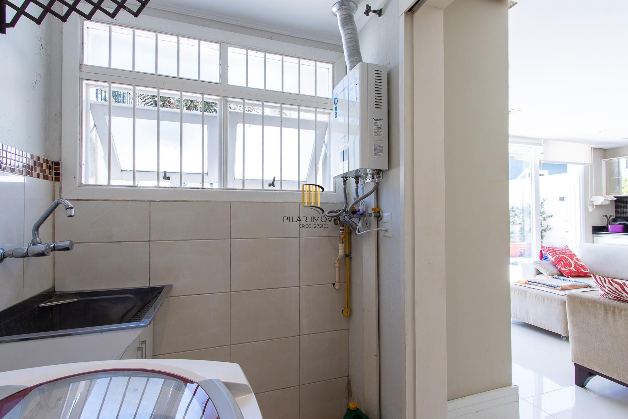 Casa 4 dormitórios no bairro Cristal