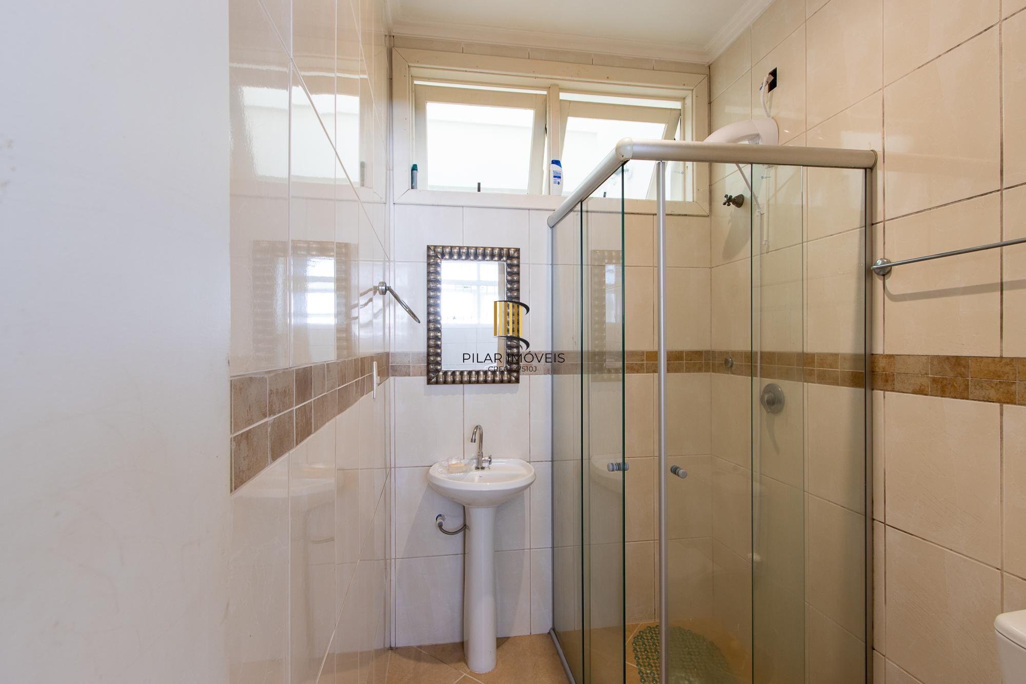 Casa 4 dormitórios no bairro Cristal