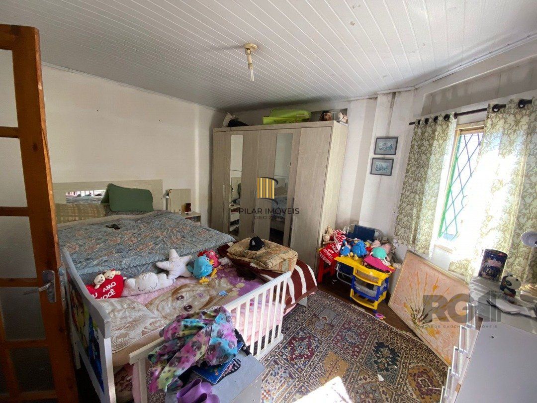 Casa 3 dormitórios no bairro Medianeira
