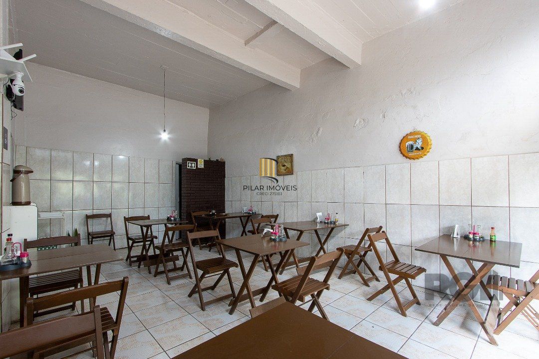 Casa 2 dormitórios no bairro Cristal