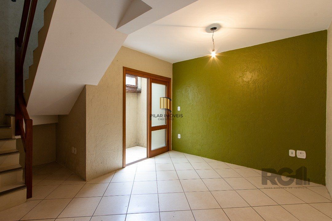 Casa em condomínio, 102m², 2 dormitórios, Guarujá