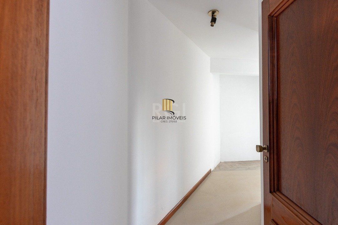 Casa para Venda - 558.14m², 4 dormitórios, sendo 4 suites, 6 vagas - Jardim Isabel
