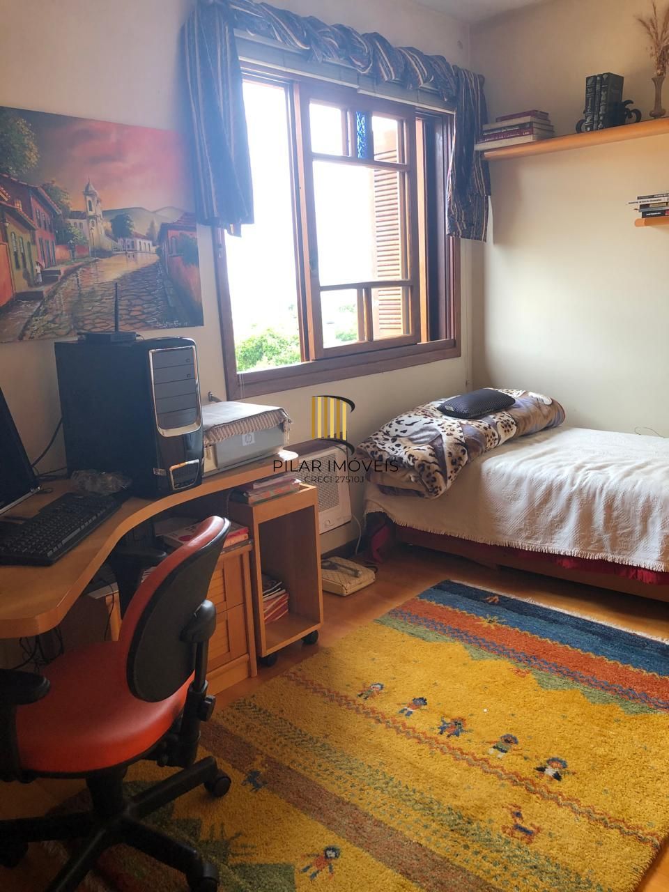 Casa de condomínio, 3 quartos, 1 suíte, 1 vaga coberta, no bairro Espirito Santo.