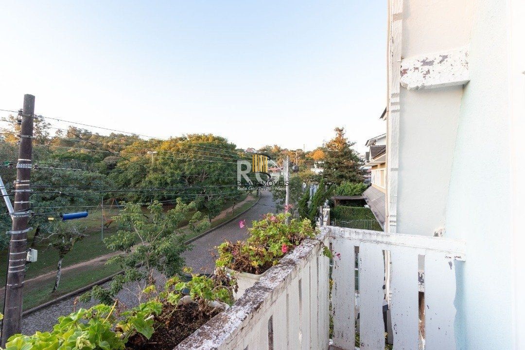 Casa para Venda - 200m², 3 dormitórios, sendo 1 suites, 2 vagas - Vila Assunção