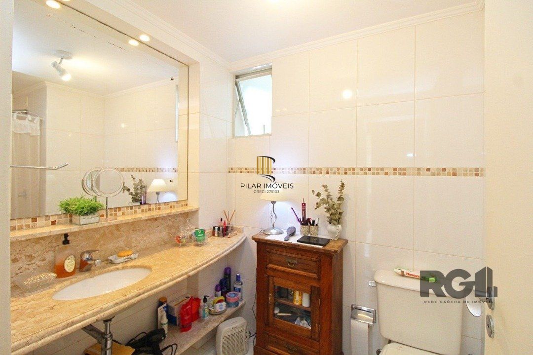 Apartamento com 3 dormitórios no  Condomínio Porto Belo