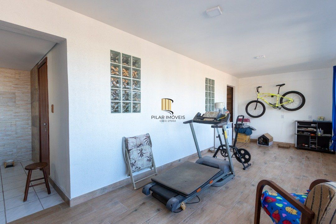 Casa para Venda - 300m², 5 dormitórios, 2 vagas - Cavalhada