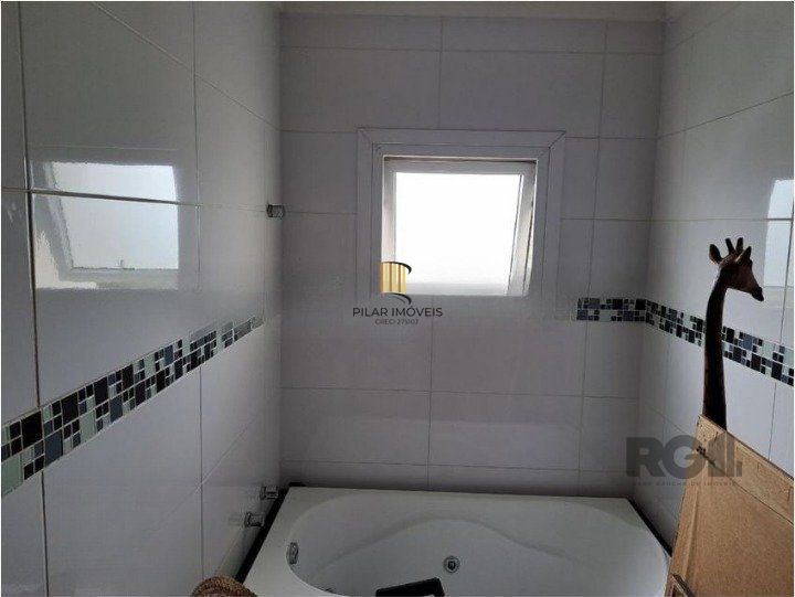 Casa 3 dormitórios no bairro Costa e Silva