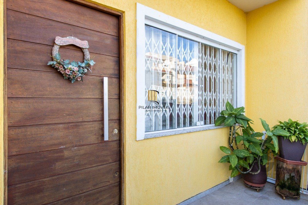 Casa para Venda - 204m², 3 quartos, 2 suites, 1 vaga - Caminhos do Sol - Guarujá