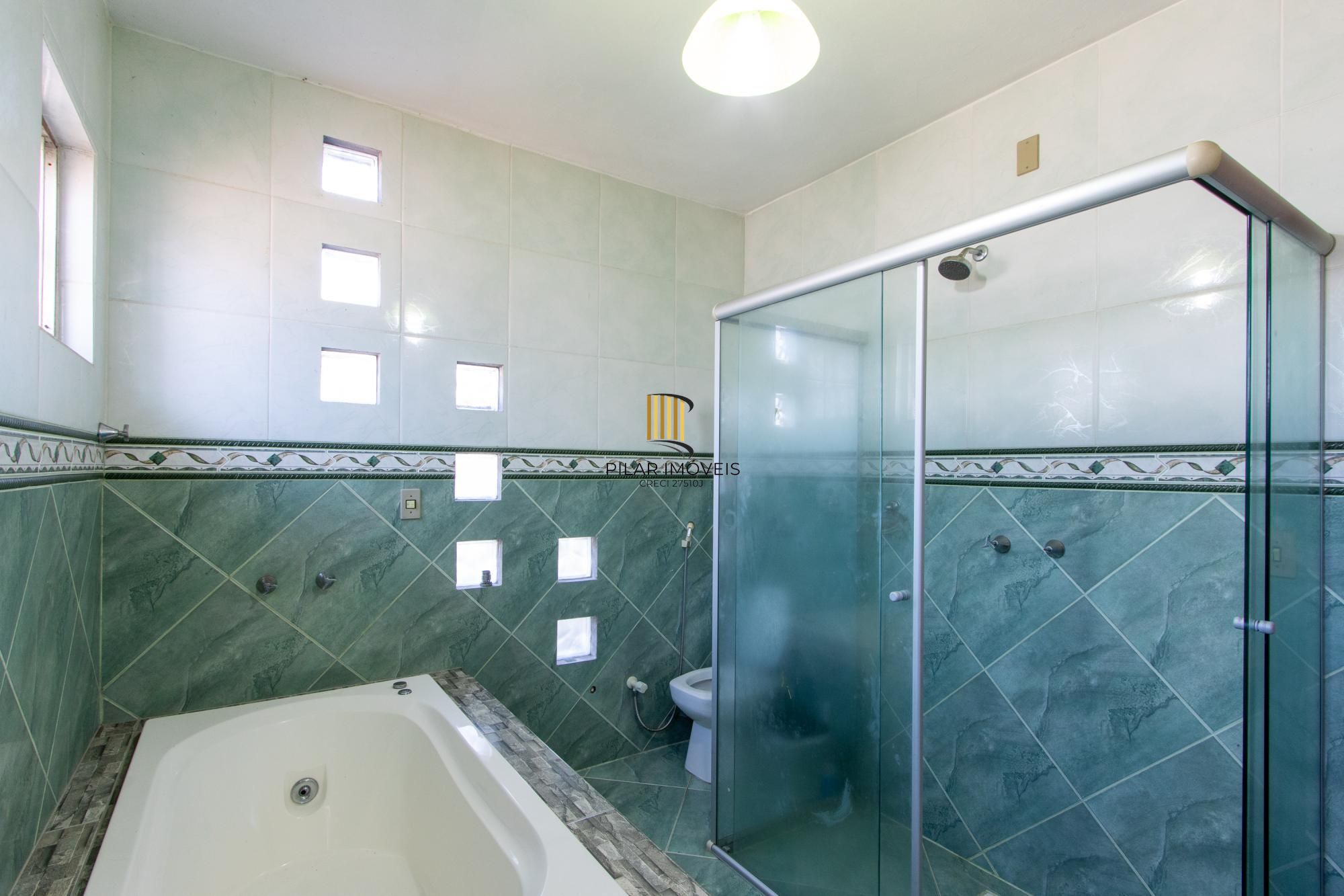 Casa 3 dormitórios no bairro Espírito Santo