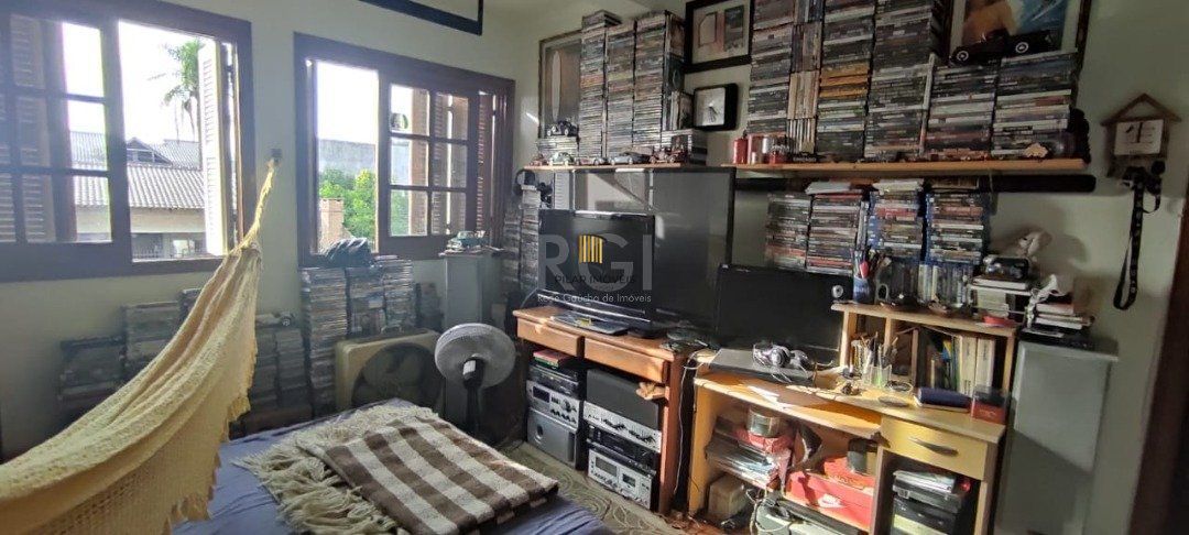 Casa para Venda - 250m², 3 dormitórios, sendo 1 suites, 2 vagas - Ipanema