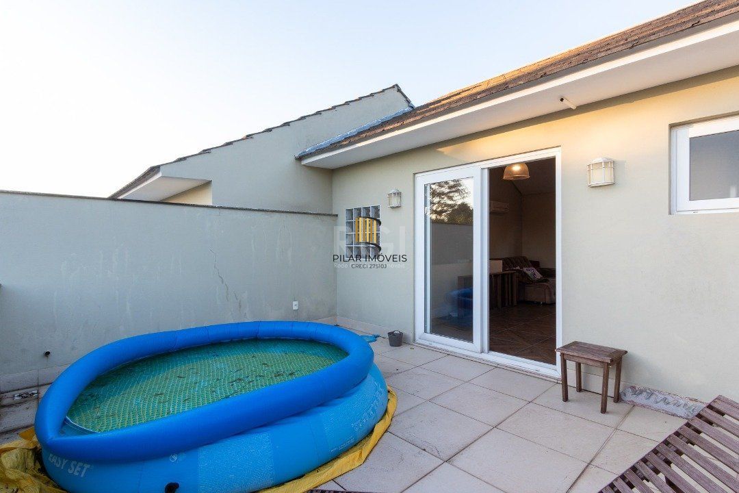 Casa Condominio para Venda - 188.6m², 3 dormitórios, sendo 1 suites, 2 vagas - Tristeza