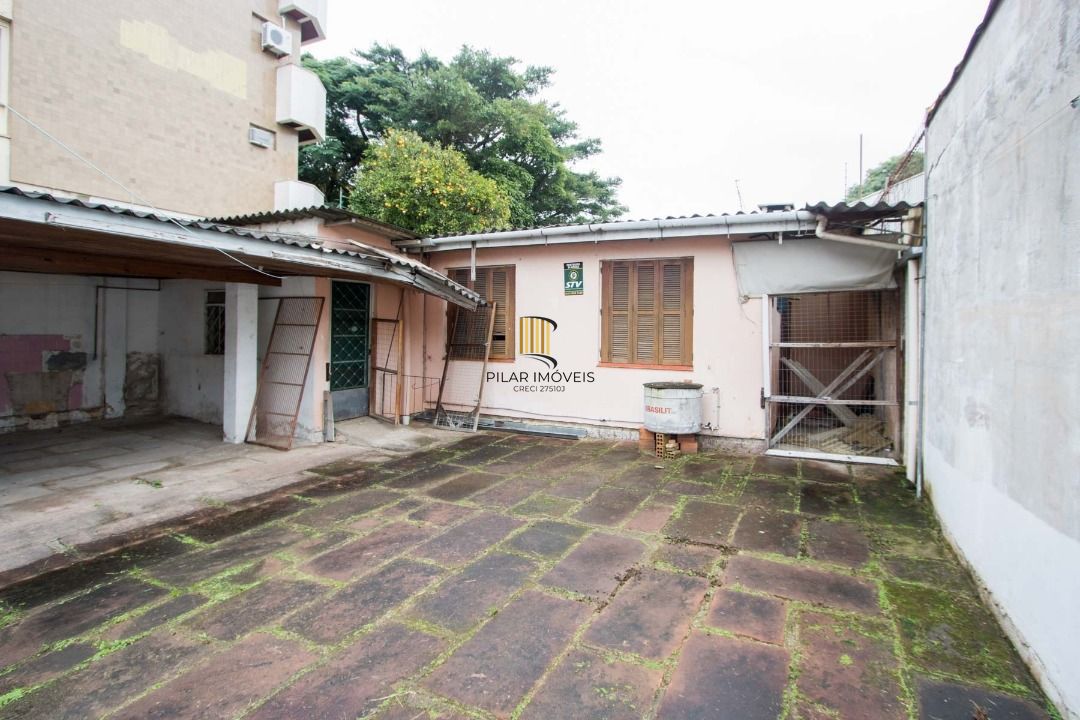 Casa para Venda - 200m², 3 dormitórios, 8 vagas - Cristal