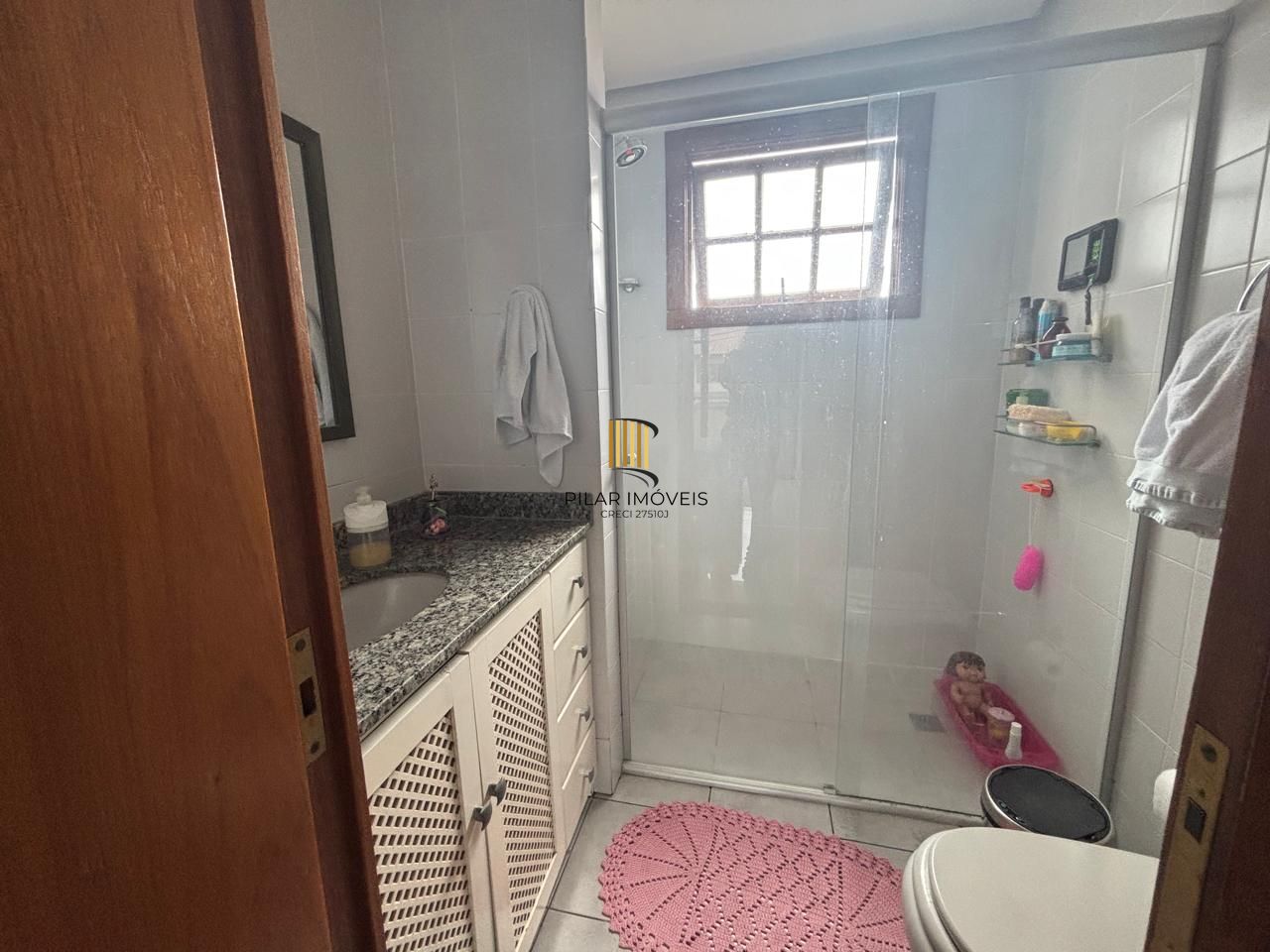 Excelente apartamento 3 dormitórios sendo 01 suíte, Sacada e com Òtima Posição Solar
