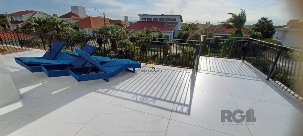 Casa de Condomínio 4 dormitórios no bairro Remanso
