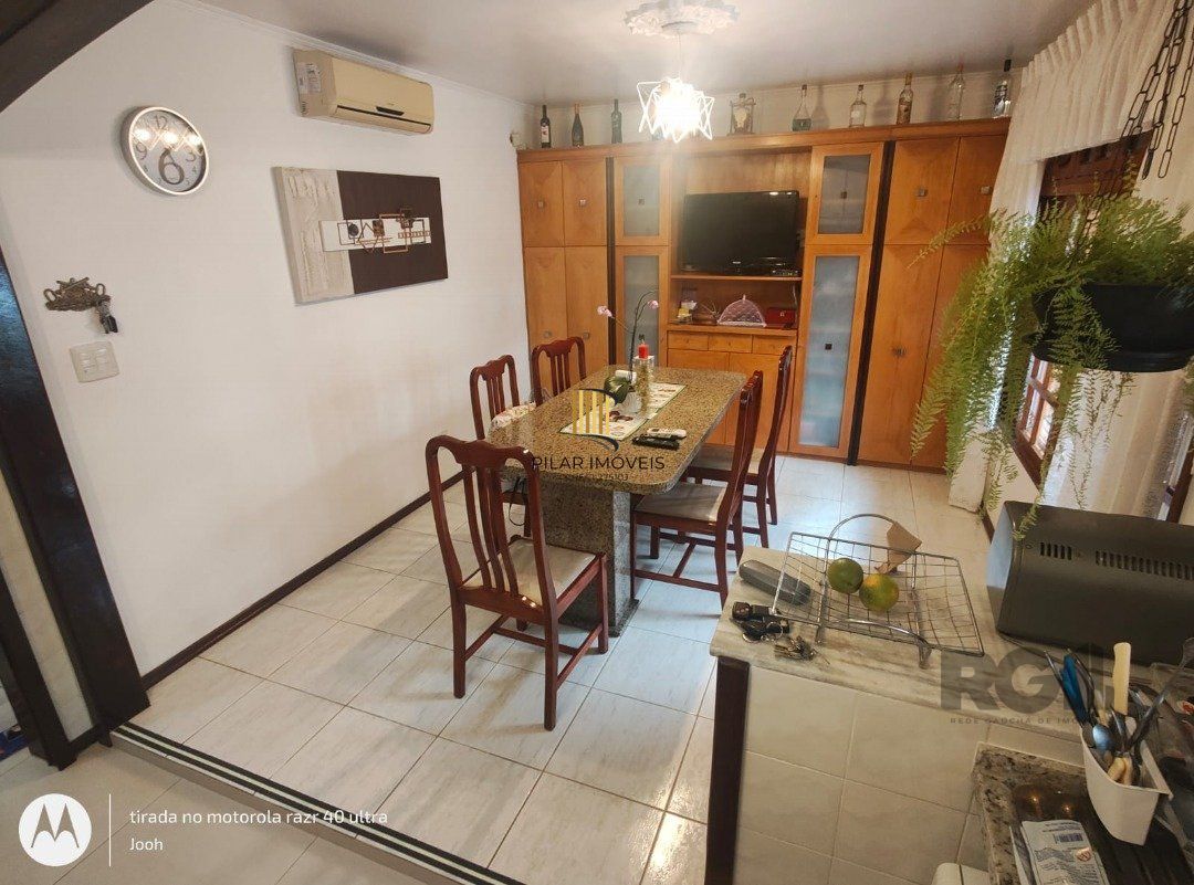 Casa 4 dormitórios no bairro Cavalhada
