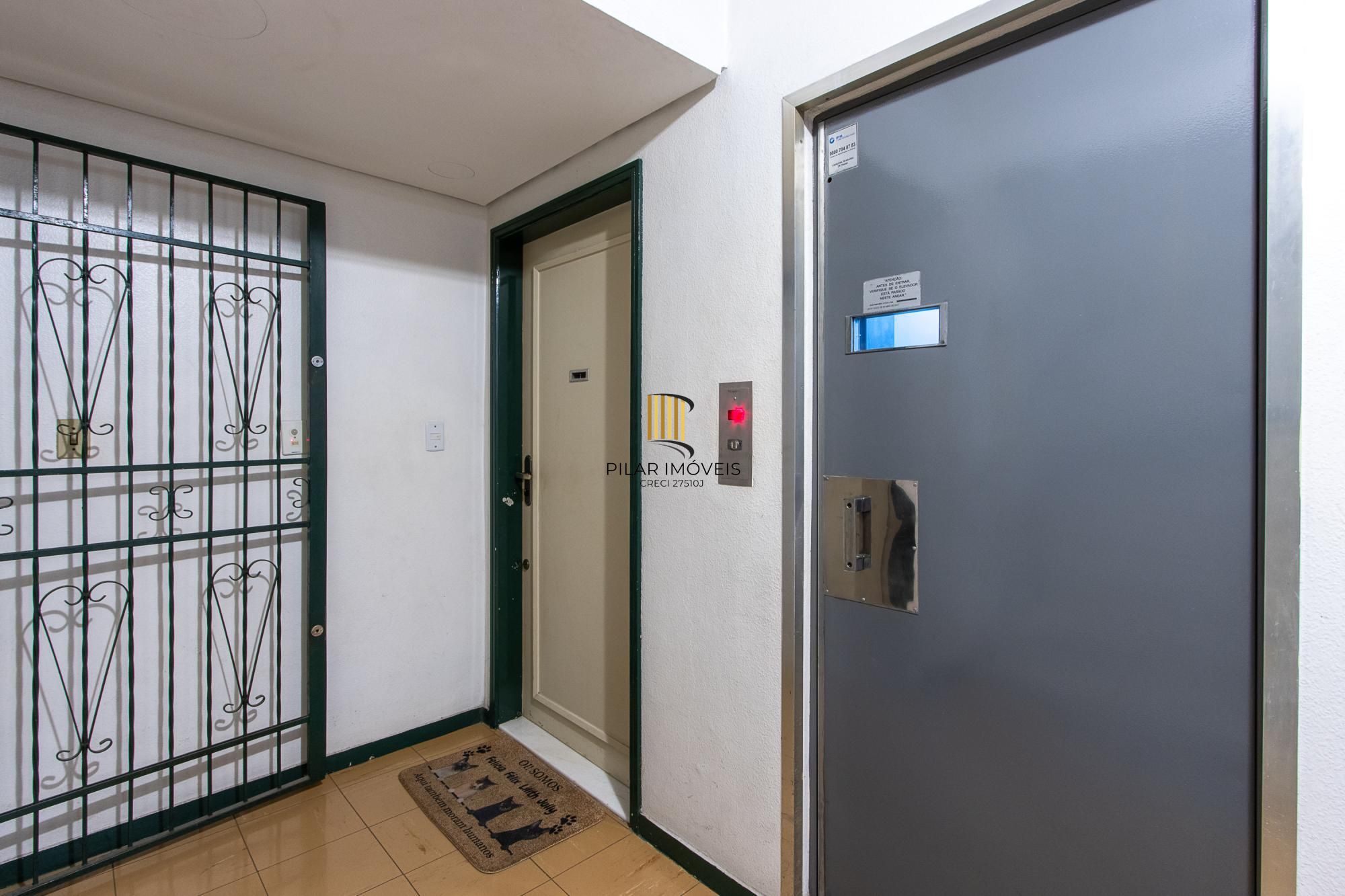 APARTAMENTO REFORMADO, 3 DORMITÓRIOS 129M² PRIVATIVOS, 1 VAGA, ELEVADOR - BAIRRO SANTA CECILIA