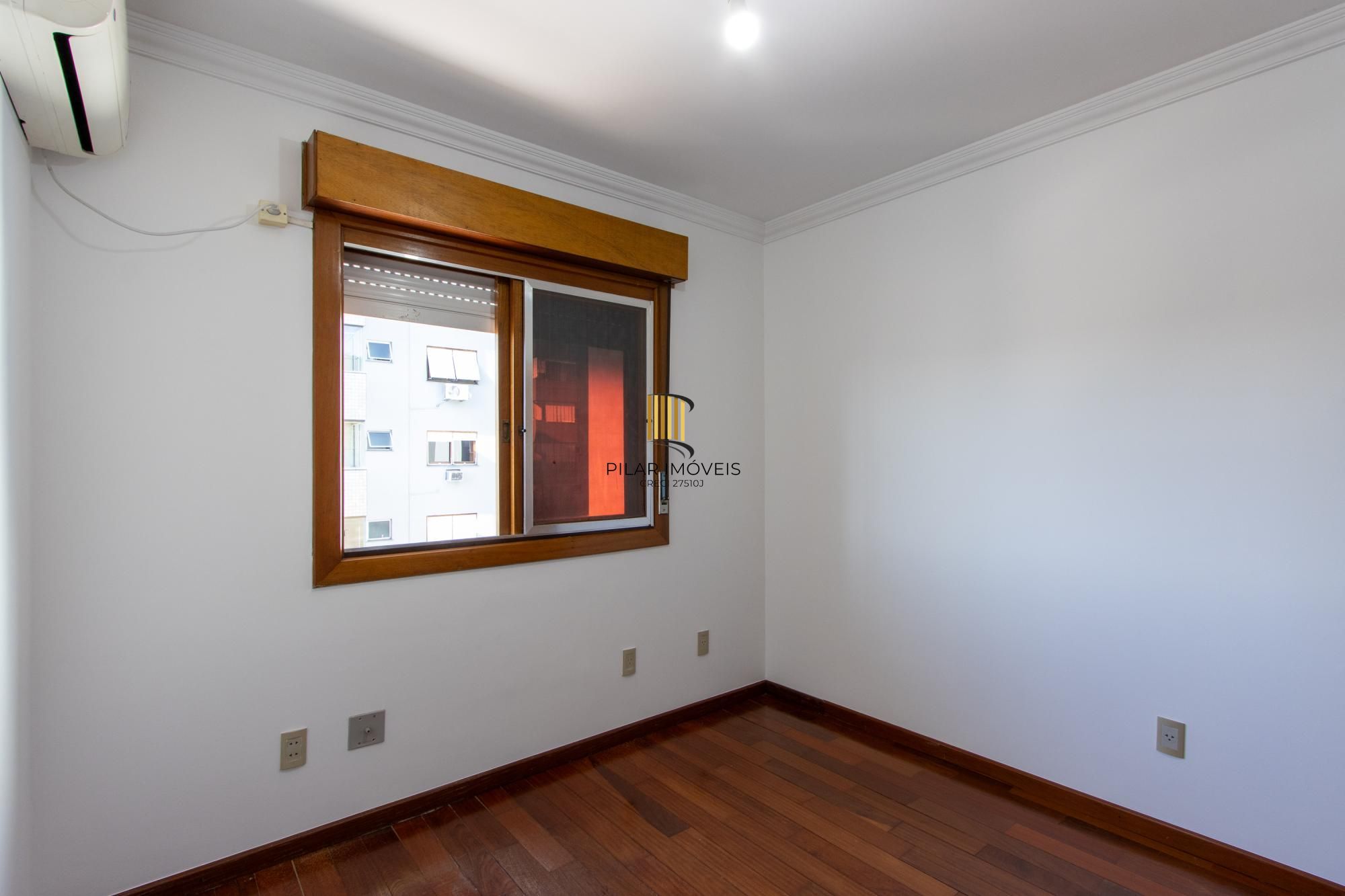 Apartamento 3 dormitórios no bairro Camaquã