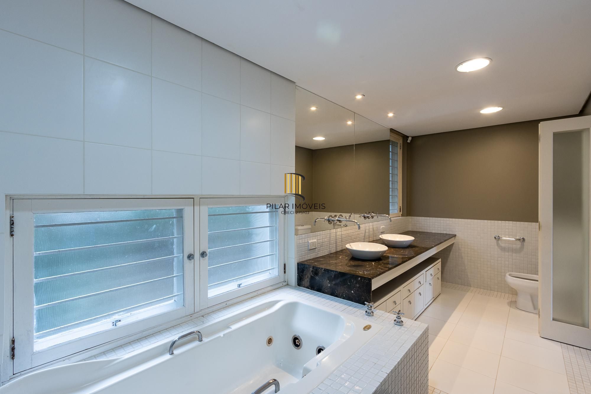 Casa com 4 dormitórios à venda, Jardim Isabel, Porto Alegre