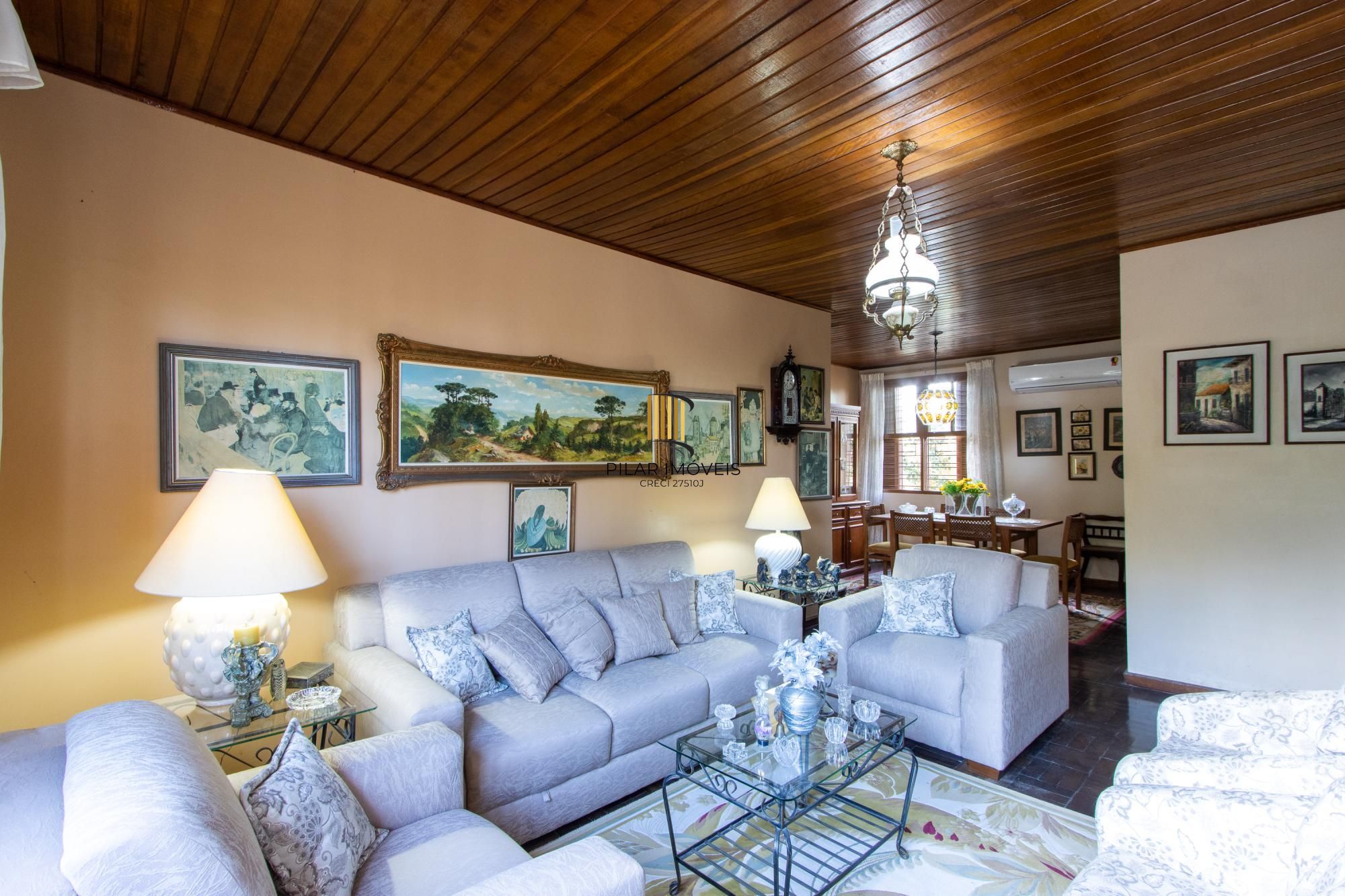 Casa para Venda - 180m², 3 dormitórios, sendo 1 suites, 2 vagas - Ipanema