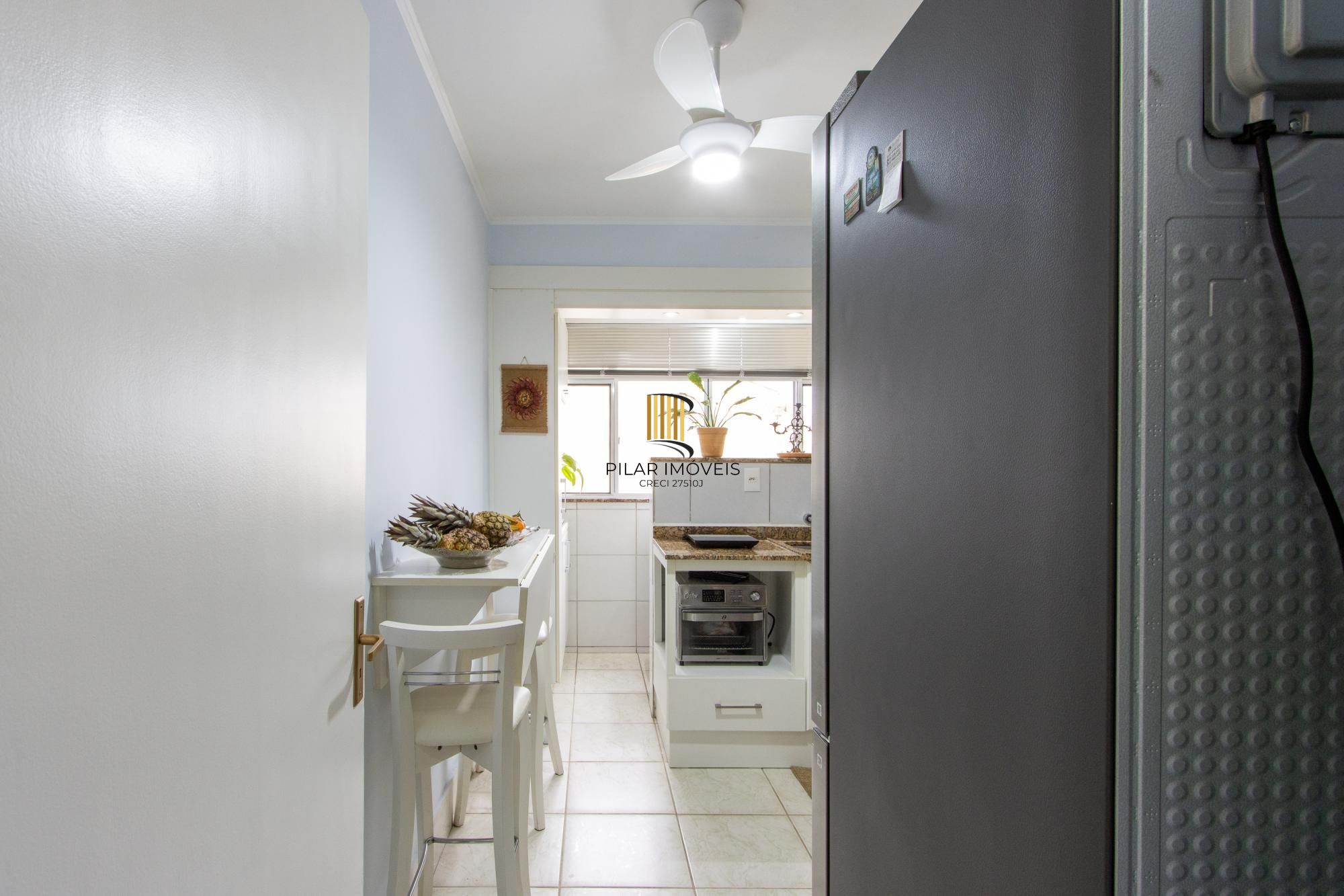 Apartamento 2 Dormitório(s) Bairro Cristal