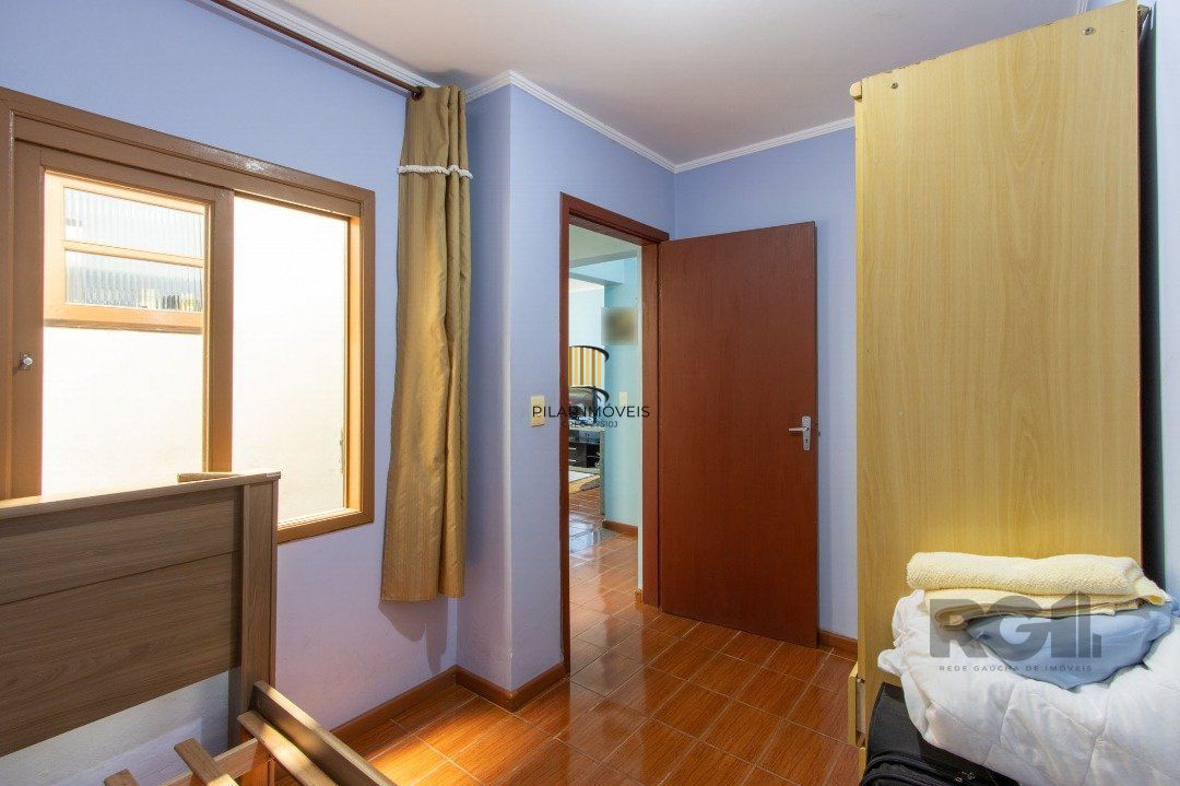 Casa 4 dormitórios no bairro Hípica