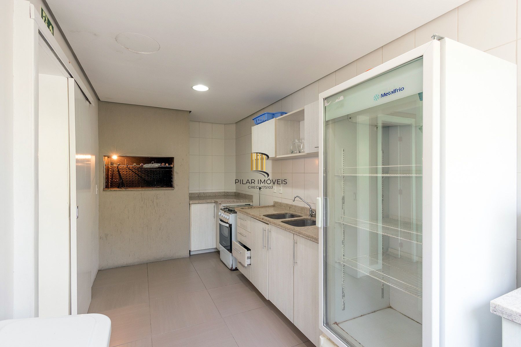Apartamento com 2 dormitórios no bairro Cavalhada
