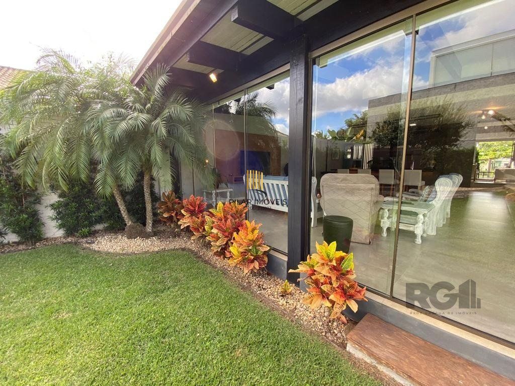 CASA EM ATLANTIDA COM 5 SUÍTES