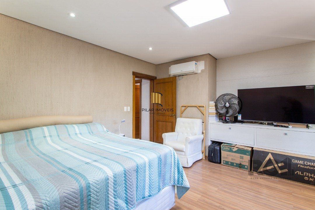 Casa de Condomínio 4 dormitórios no bairro Belém Novo