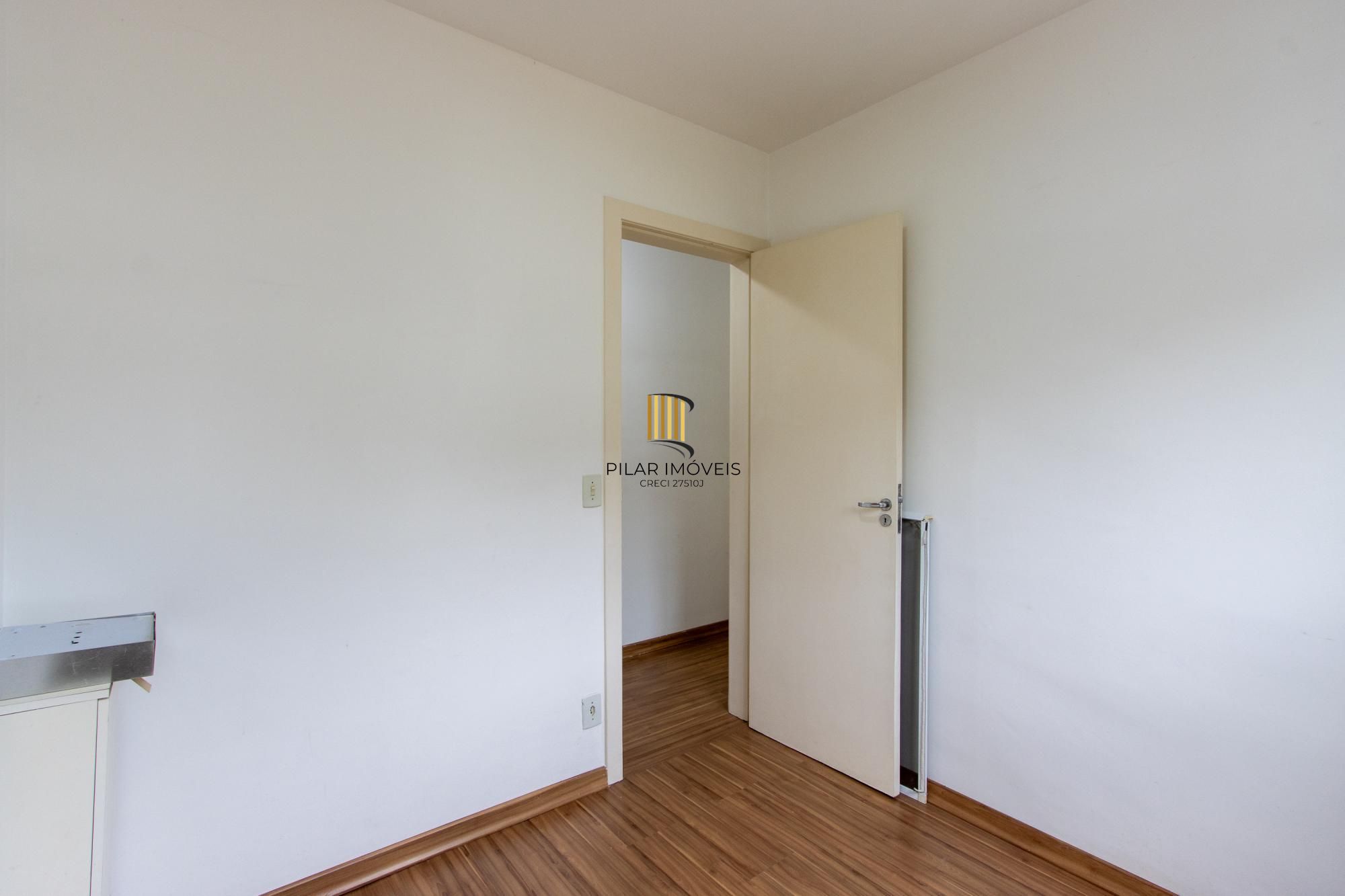 Luagge vende ap 3 dorm na Av Teresópolis
