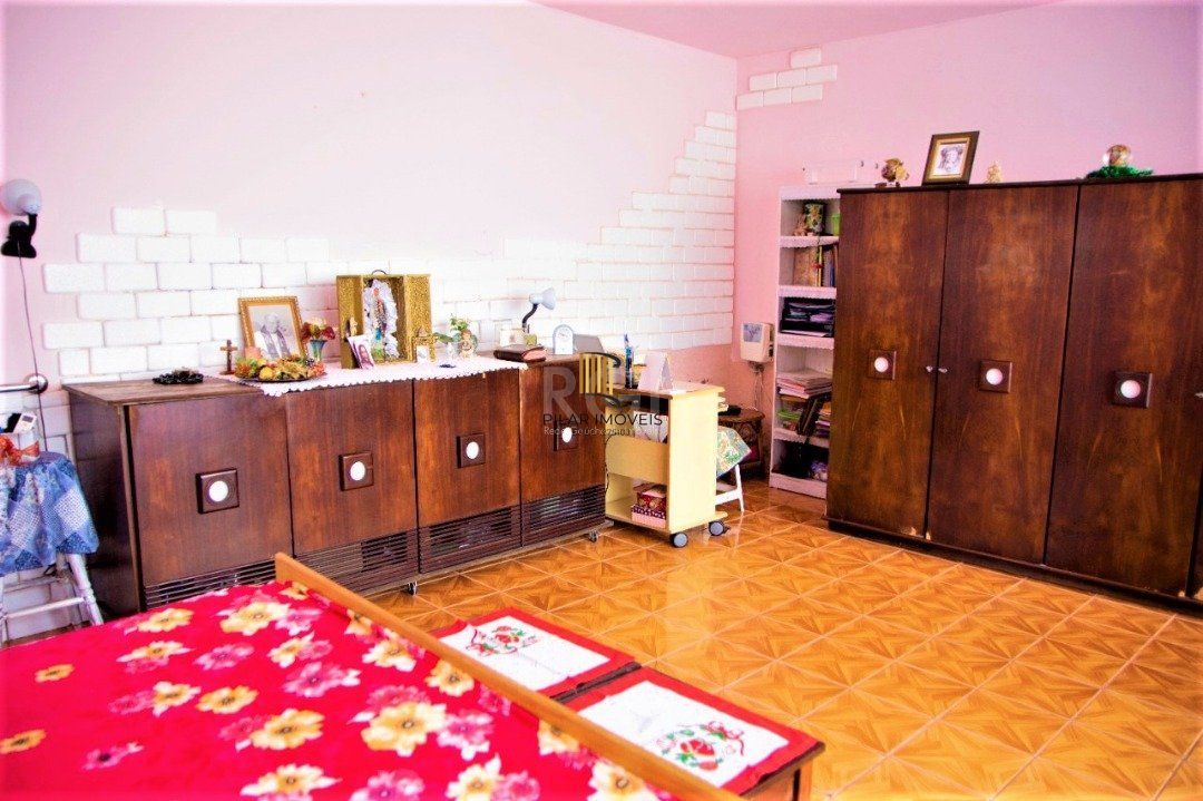 Casa para Venda - 423.16m², 4 dormitórios, sendo 1 suites, 4 vagas - Glória