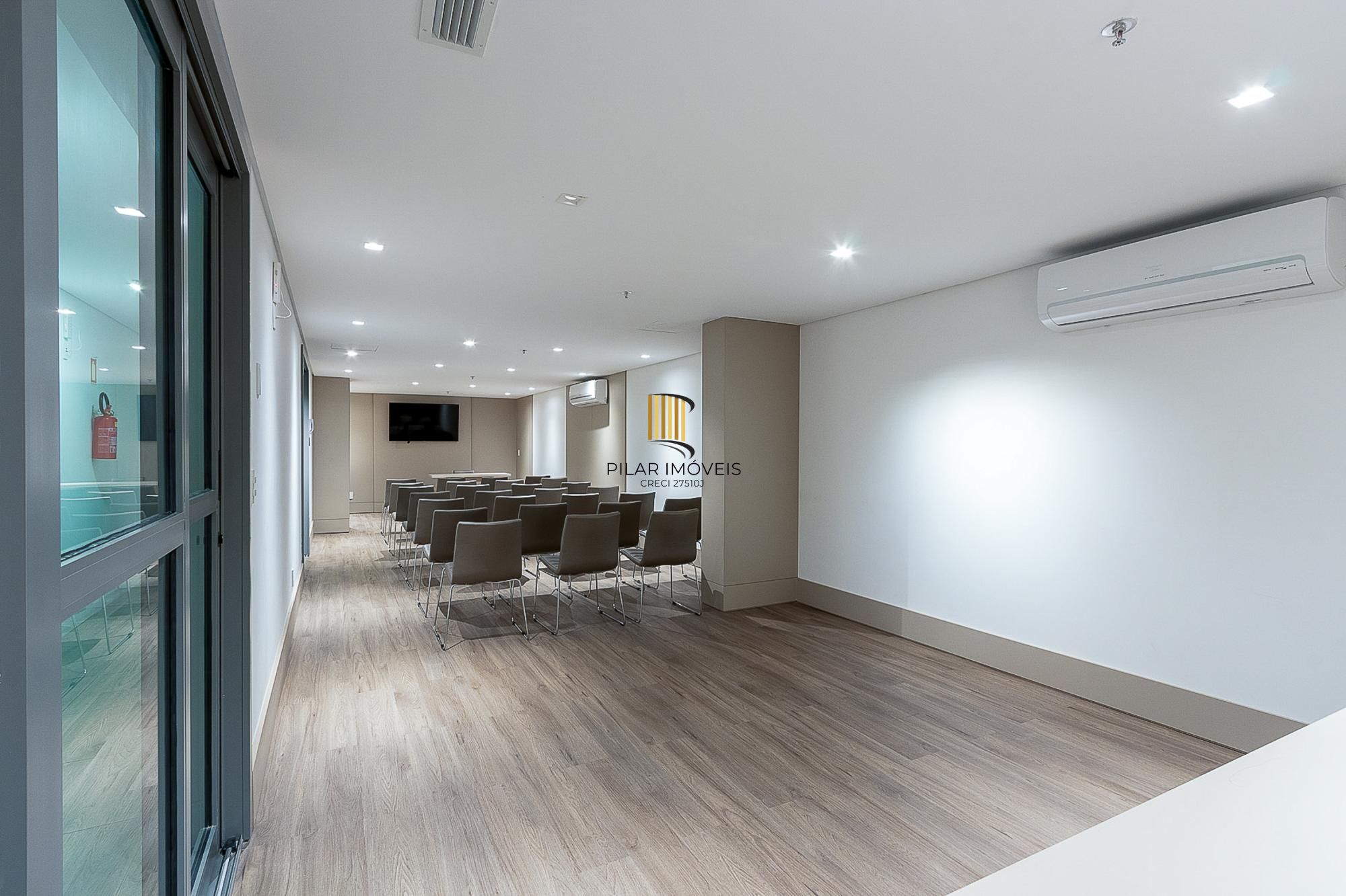 Conjunto/Sala para Venda - 118.74m², 0 dormitórios, São João