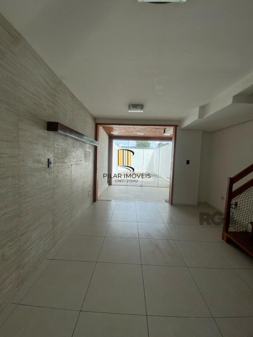 Casa 3 dormitórios no bairro Guarujá - Pilar Imóveis