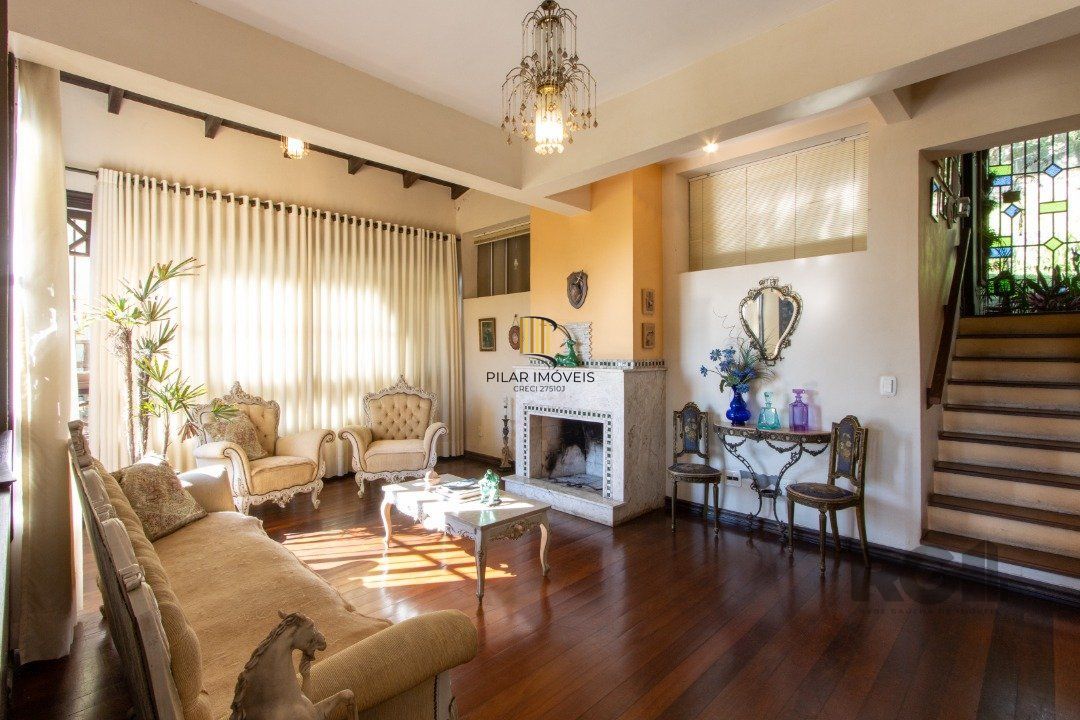 Casa para Venda - 323.49m², 4 dormitórios, sendo 1 suites, 5 vagas - Ipanema