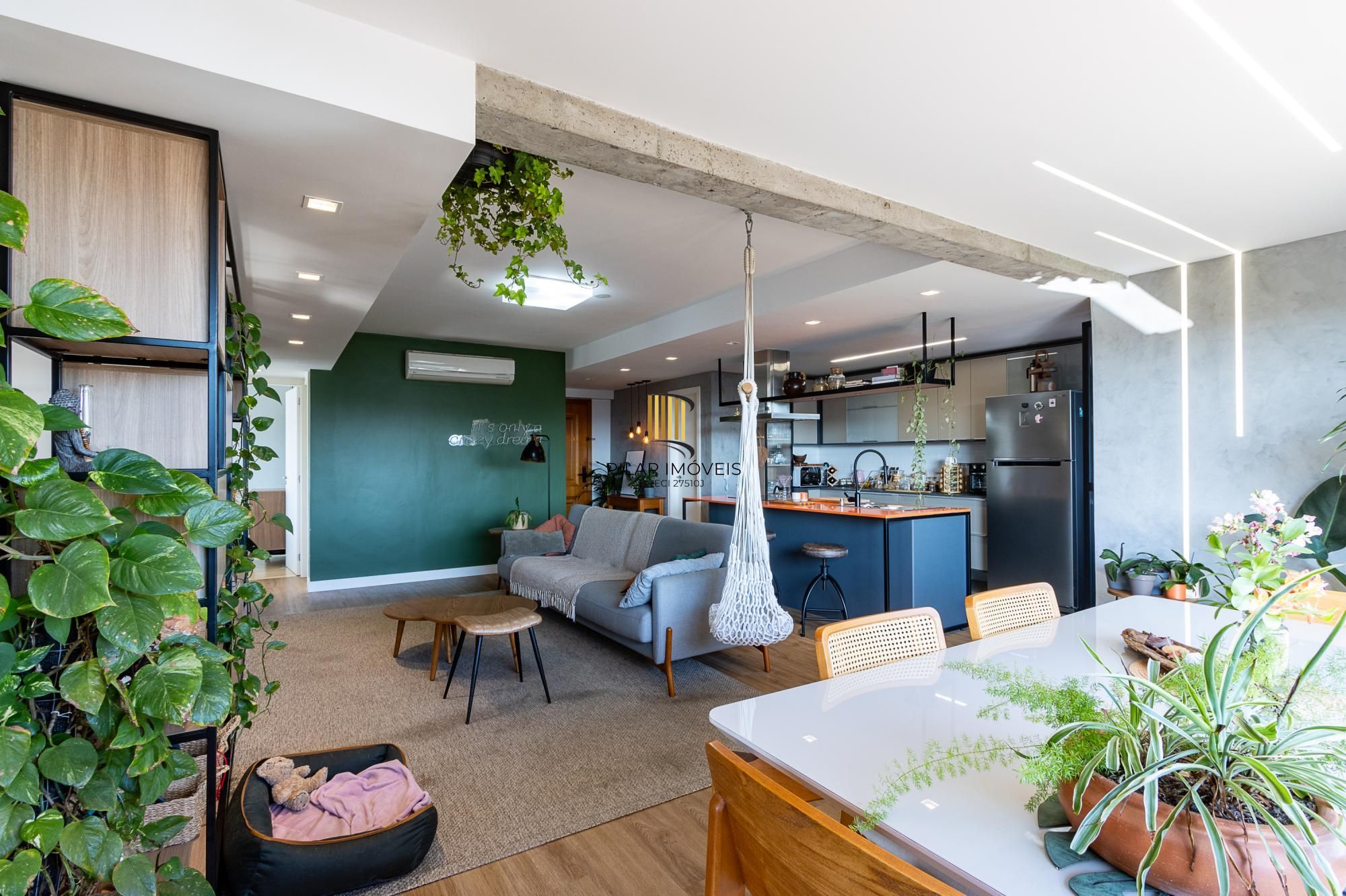 Apartamento 3 dormitórios no bairro Cristal