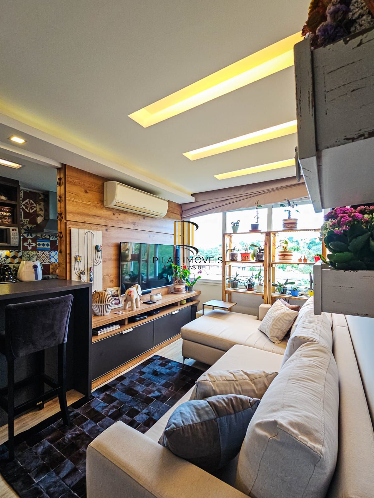 Excelente apartamento com dois sendo suite , duas vagas ,semi mobiliado